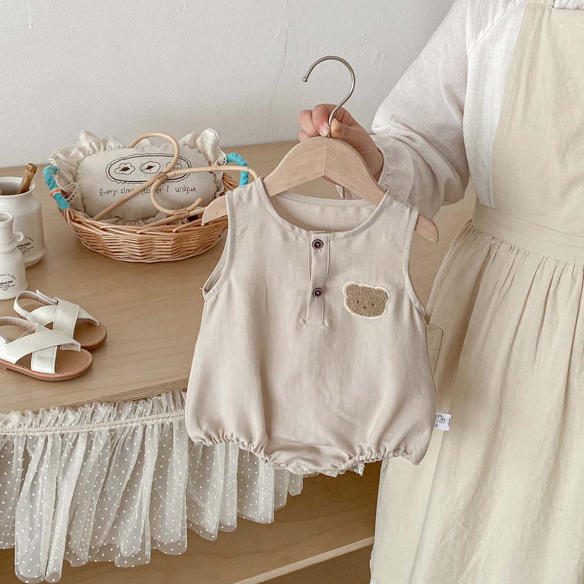 ชุดจั๊มสูทแขนกุดลายหมีสำหรับเด - Baby Summer Linen Sleeveless Jumpsuit บทวิจารณ์และราคา