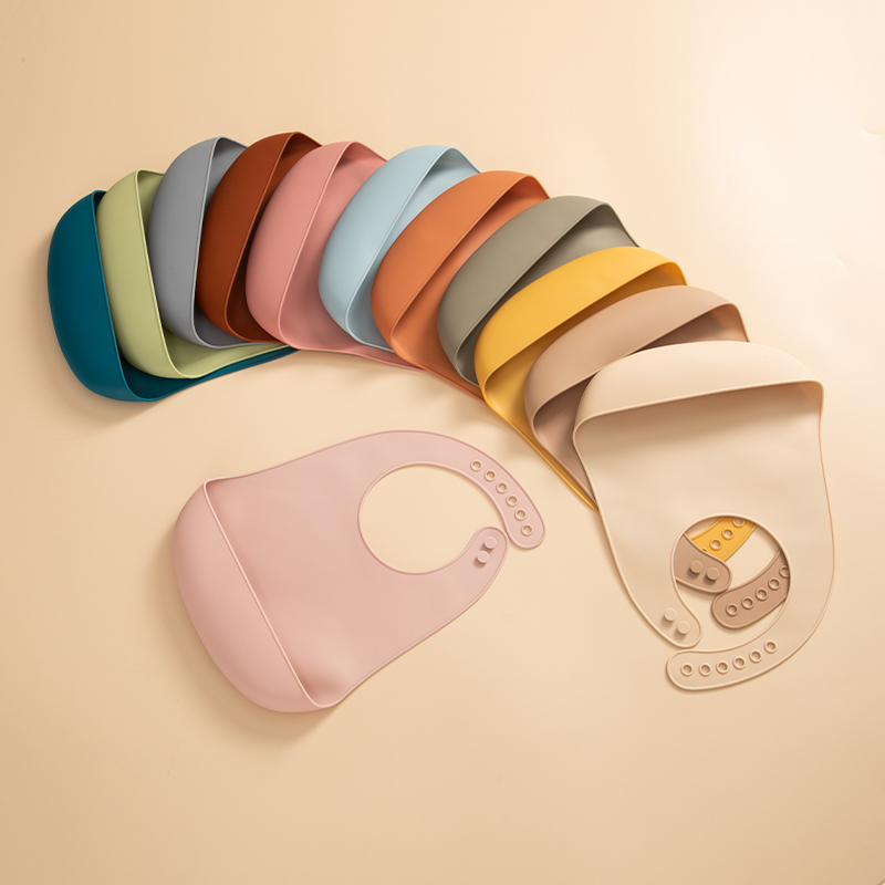 ผ้ากันเปื้อนซิลิโคนเนื้อนิ่มสำ - Waterproof Baby Bibs Silicone บทวิจารณ์และราคา