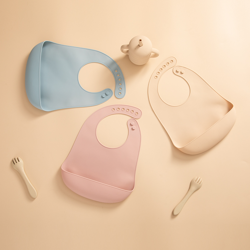 ผ้ากันเปื้อนซิลิโคนเนื้อนิ่มสำ - Waterproof Baby Bibs Silicone บทวิจารณ์และราคา